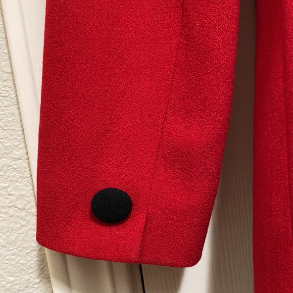 Vintage Authentic Christian Dior Wool Red Coat with Black Buttons - Picture 6 of 15